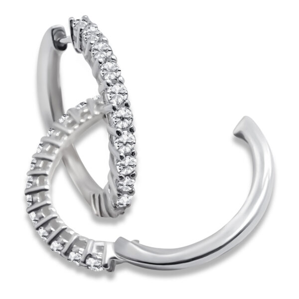 Elegante Creolen mit strahlenden Zirkonia – 21 x 2 mm