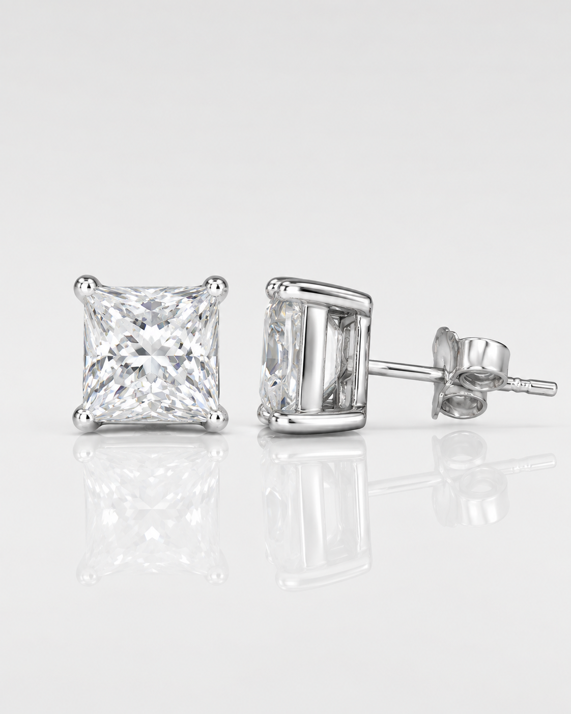 Quadratische Moissanite Ohrstecker 6 x 6 mm im Princess Cut aus 960 Argentium Silber