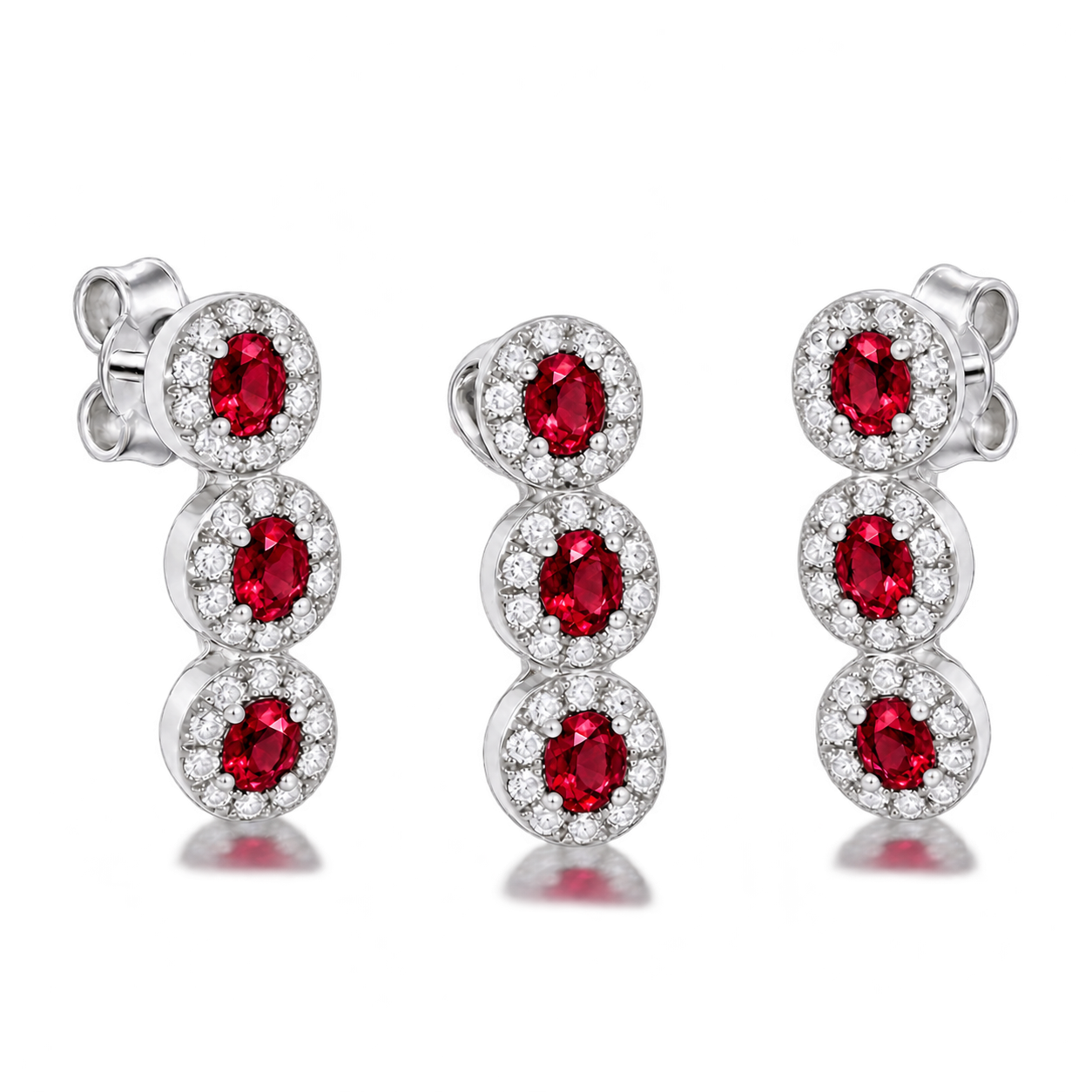 Ruby Trilogy Halo und Elegance Trio Set: Anhänger und Ohrstecker-Paar in hellem Silberweiß mit rubinroten Zirkonias